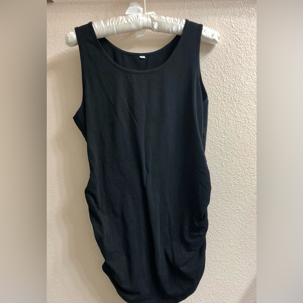 Black Sleeveless Women's Top